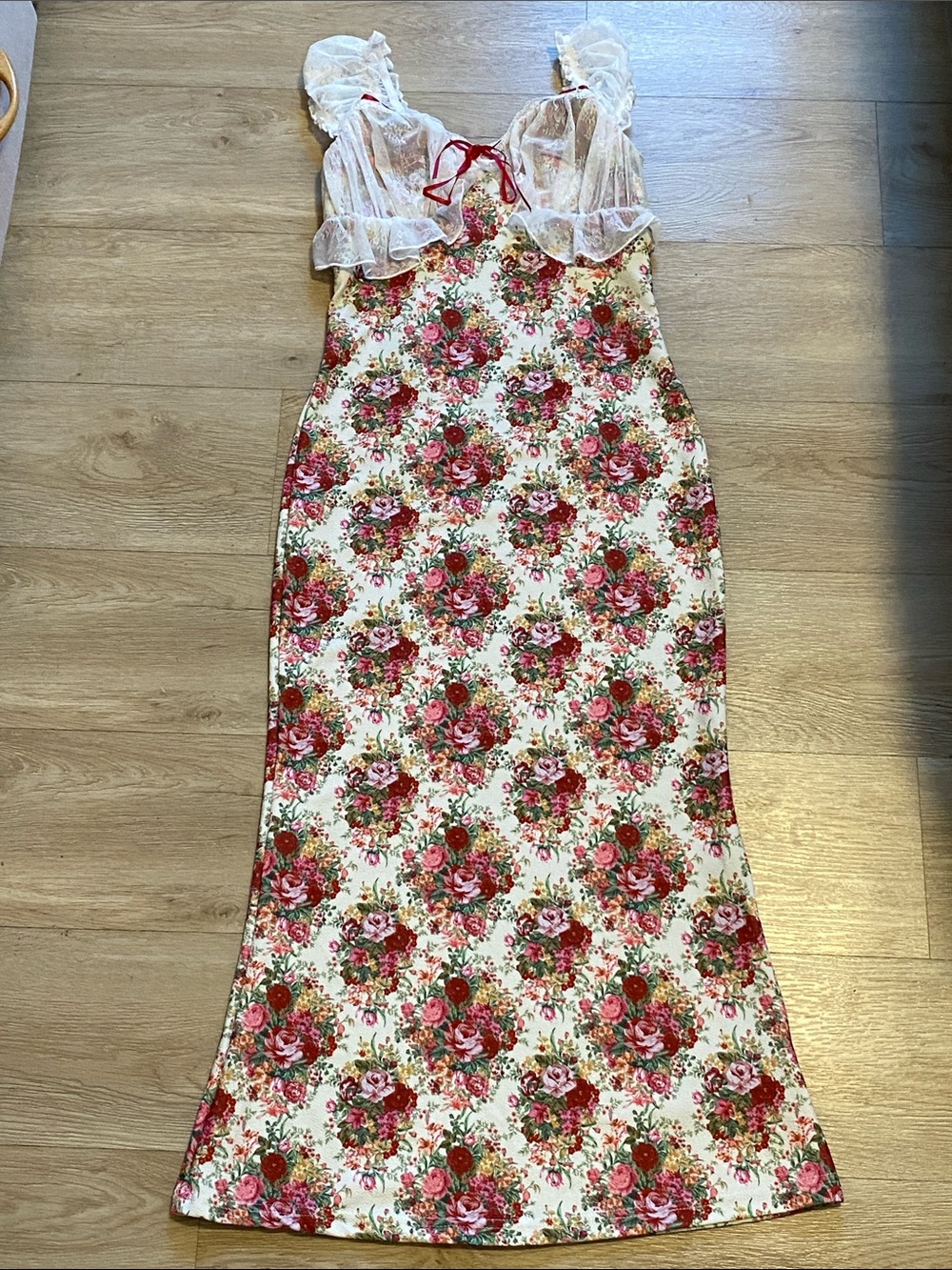 SHEIN White Maxi Dress with Red and Pink Rose Print